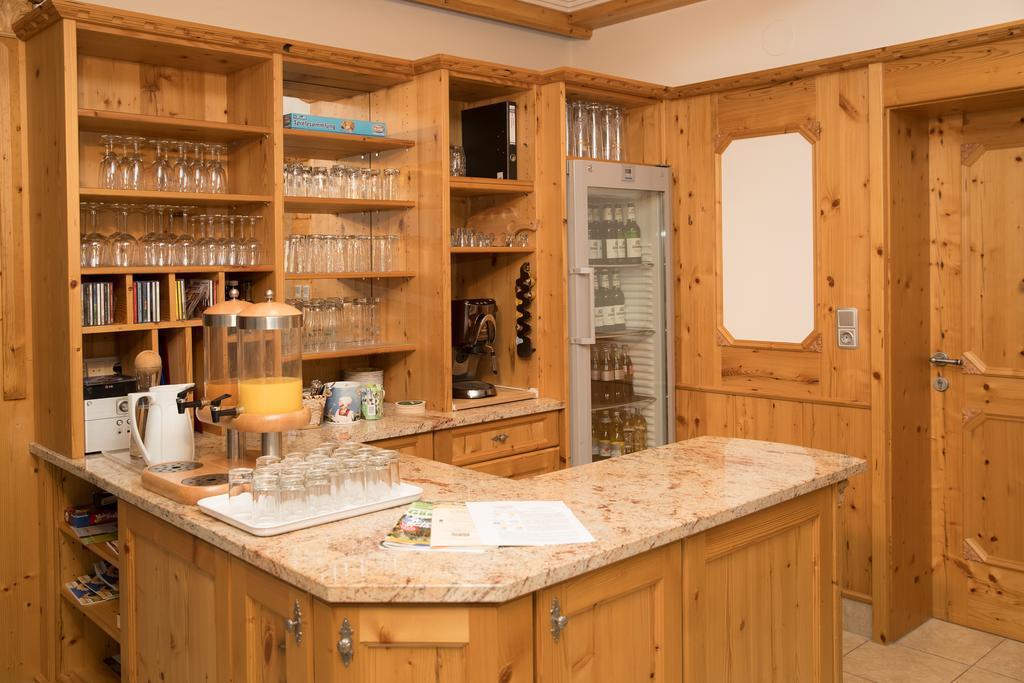 Hotel Garni Landhaus Platzer 齐勒河谷采尔 外观 照片
