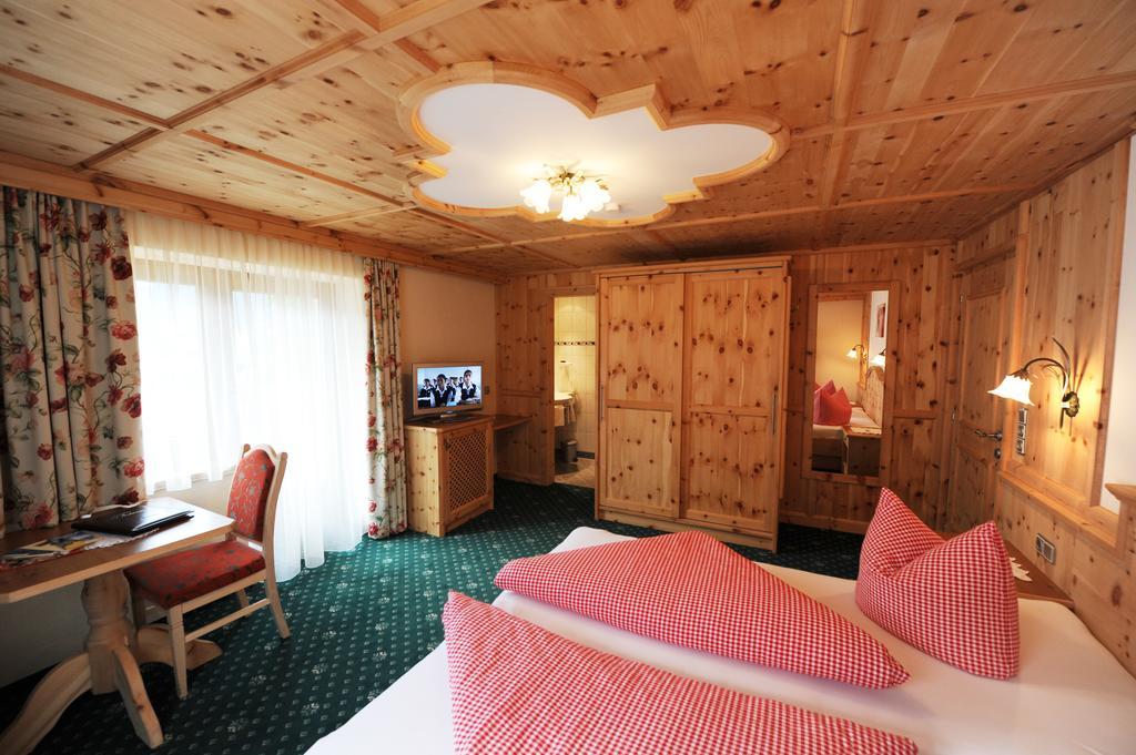Hotel Garni Landhaus Platzer 齐勒河谷采尔 外观 照片