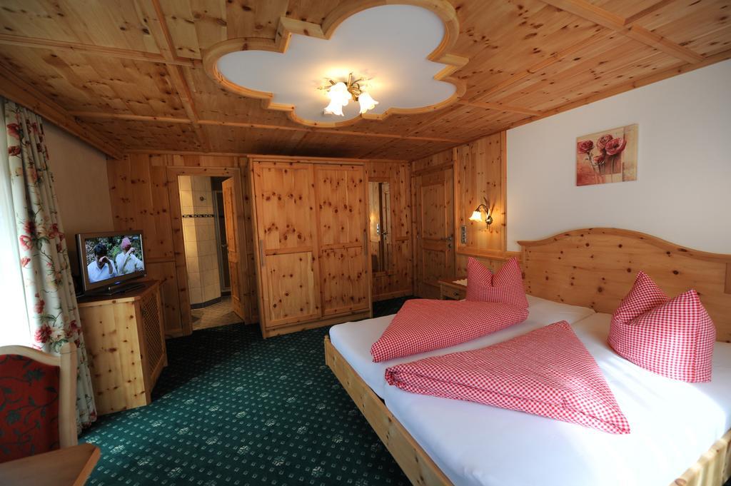 Hotel Garni Landhaus Platzer 齐勒河谷采尔 外观 照片